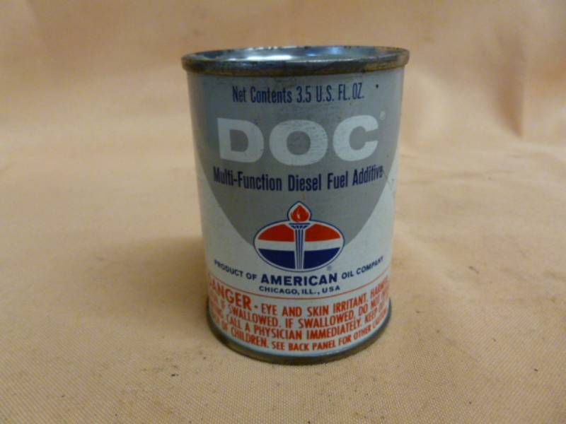 lot 55 image: Vintage Oil Can