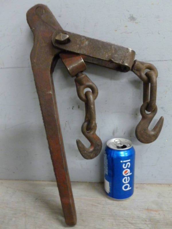 lot 60 image: Chain Binder