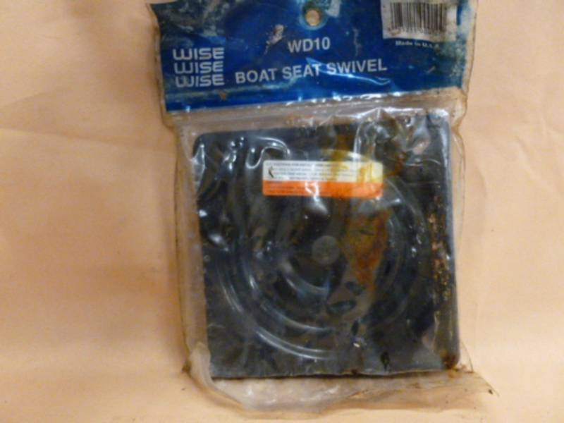 lot 86 image: New Boat Seat Swivel