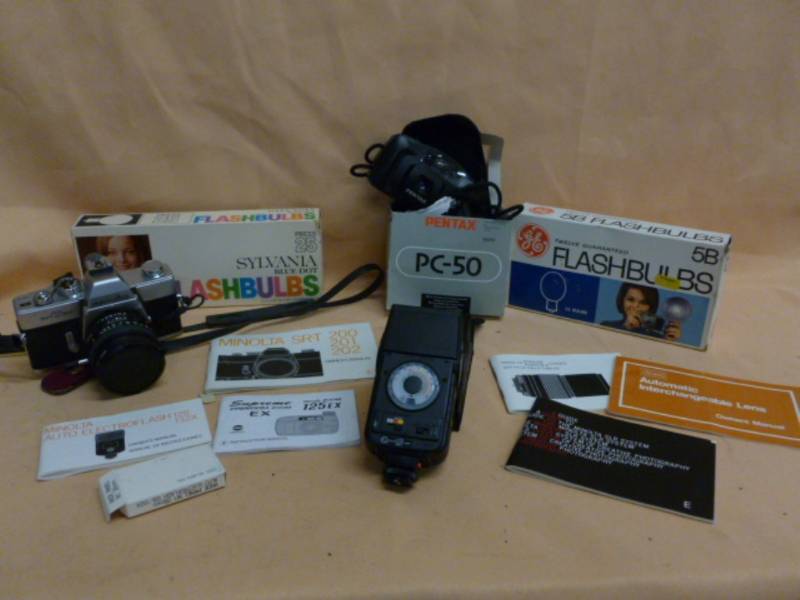 lot 140 image: Vintage Camera