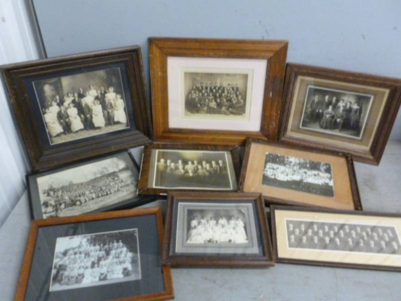 lot 196 image: Antique Pictures