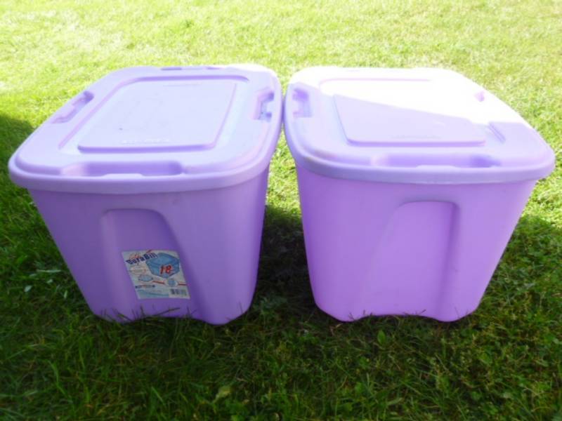 lot 201 image: Storage Totes