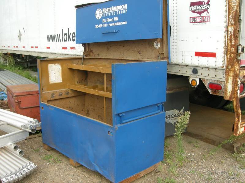 lot 6 image: Knaack Job Box