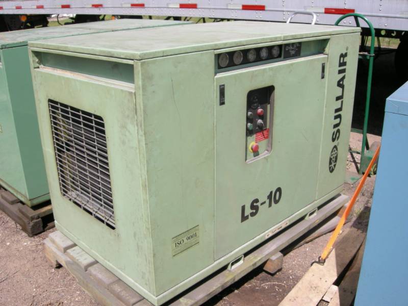lot 32 image: SullAir LS-10 Commercial Air Compressor