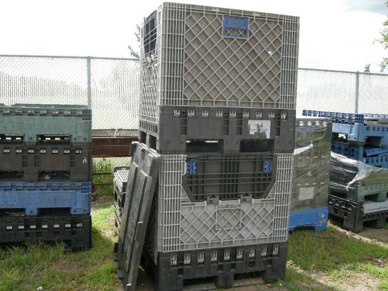 lot 50 image: 4 Collapsible Bulk Containers Heavy Duty