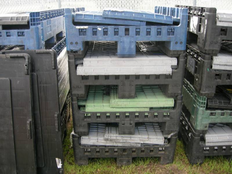 lot 54 image: 4 Collapsible Bulk Containers Heavy Duty