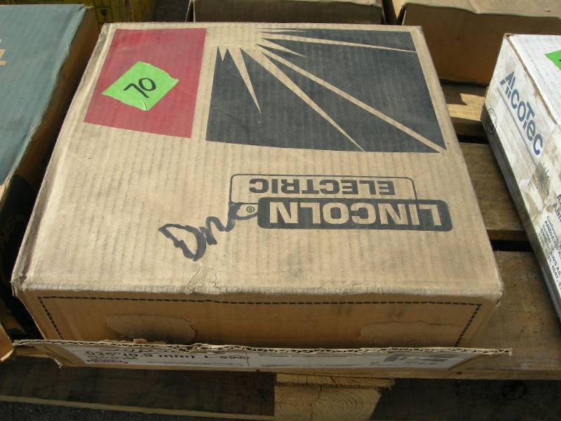 lot 70 image: Lincoln Electric SuperArc Welding Wire