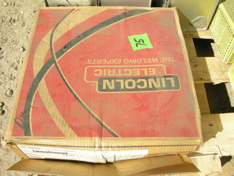 lot 75 image: Lincoln Electric Lincolnweld LA-71