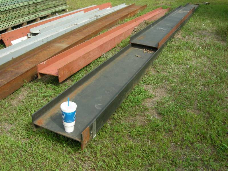 lot 106 image: 18 I-Beam 30 Long