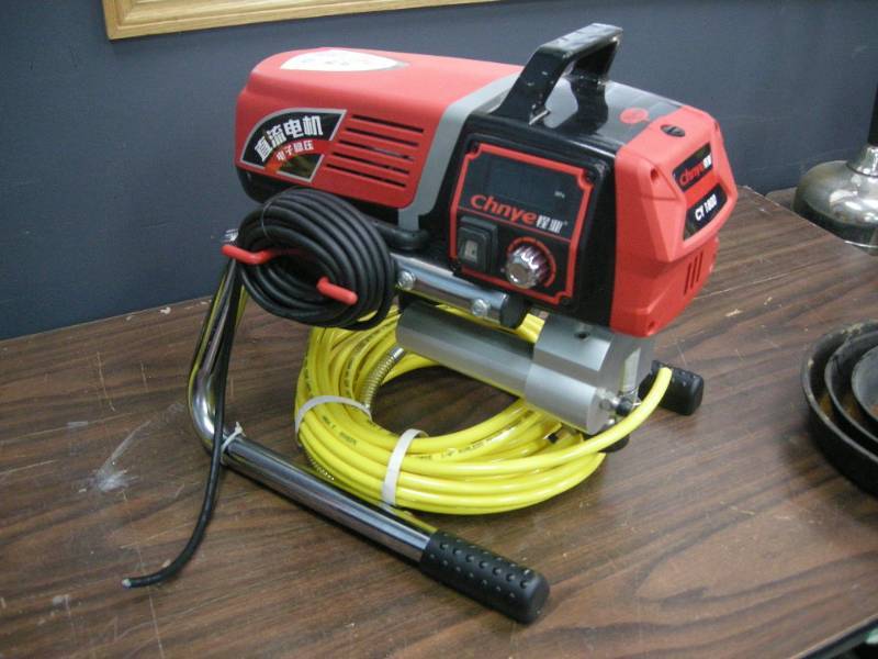 lot 121 image: Chnye CY1800 Airless Paint Sprayer