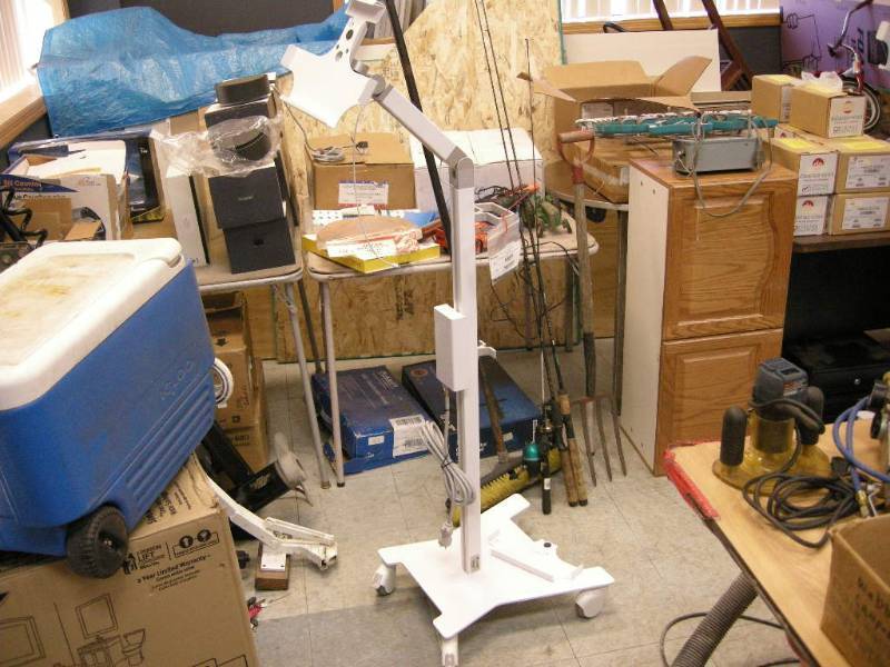 lot 160 image: Tryten Nova 2 Rolling Medical Cart