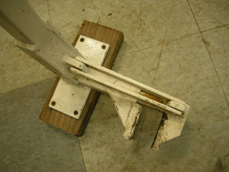 Pullerbear Brushtreepost Removal Tool Commercial, Industrial