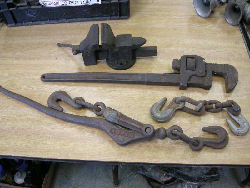 lot 175 image: Vise, Pipe Wrench, Load Binder