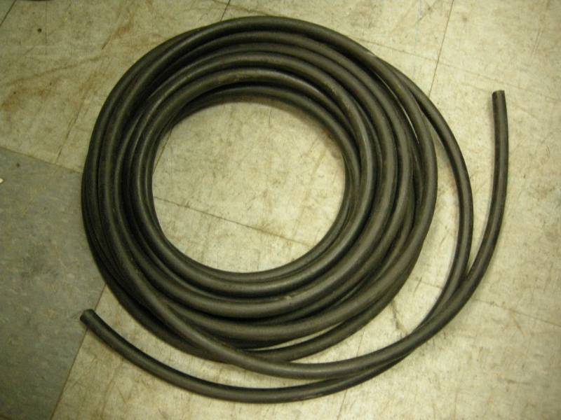 lot 256 image: Reinforced Rubber Hose