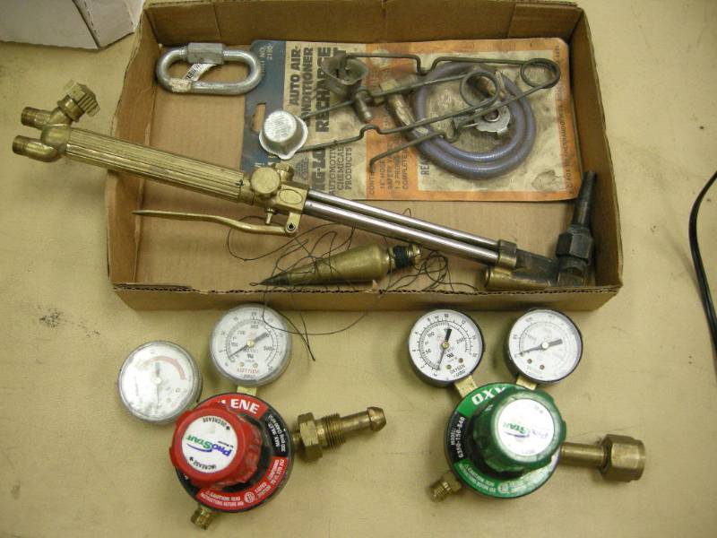 lot 265 image: Welding Torch, Gauges