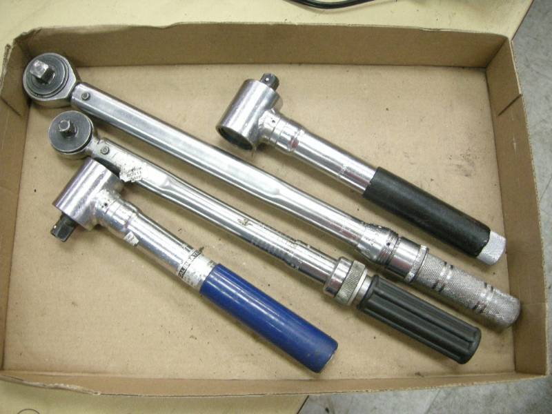 lot 267 image: 4 Torque Wrenches