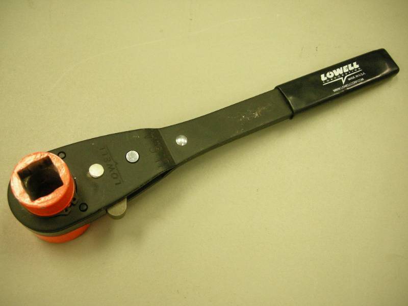 lot 269 image: Lowell Lineman Ratcheting Wrench