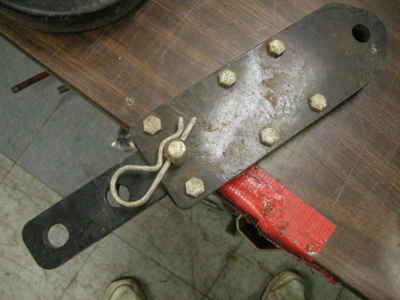 lot 293 image: Load Assist Bracket