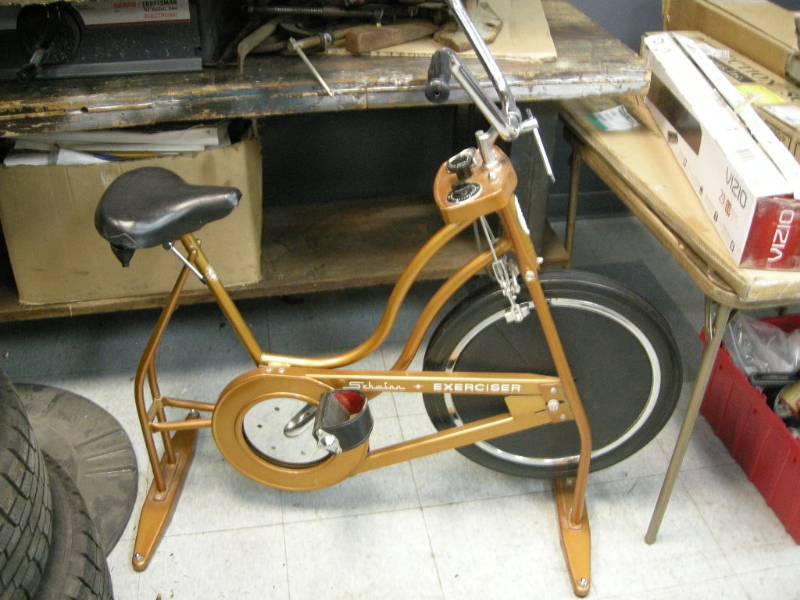 lot 299 image: Vintage Schwinn Exerciser