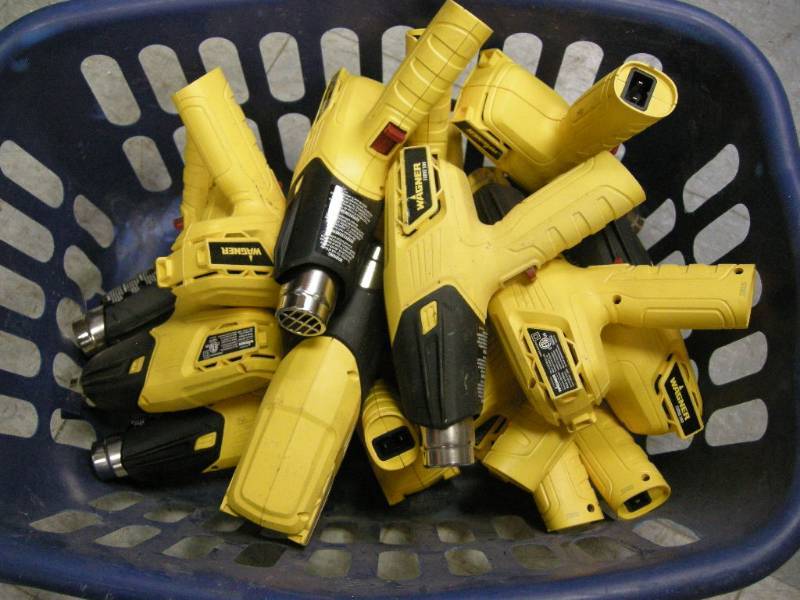 lot 320 image: Group (15) Wagner Heat Guns