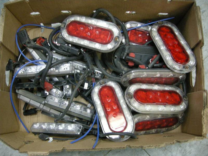 lot 324 image: LED Trailer Lights