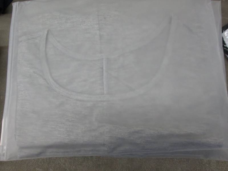 lot 22 image: 6 Large Sleeveless Tunic Tshirt Dre...