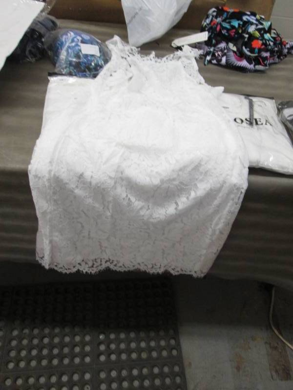 lot 102 image: 4 High Neck Ladies Lace Dress ( Lar...