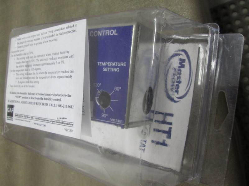 lot 144 image: Master Flow Manually Adjustable Hum...