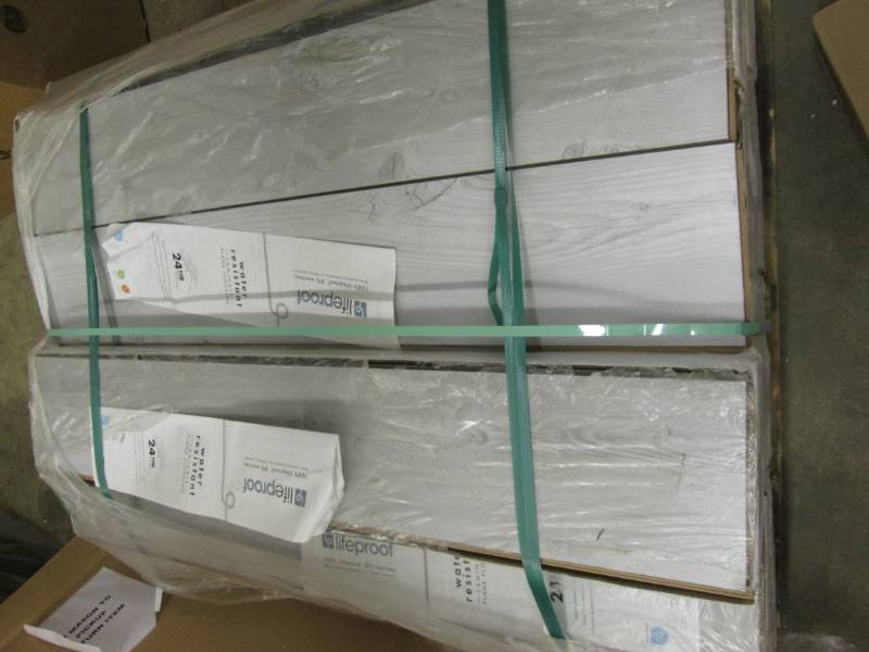 lot 214 image: 10 Cases LifeProof Dovetail Pine 12...