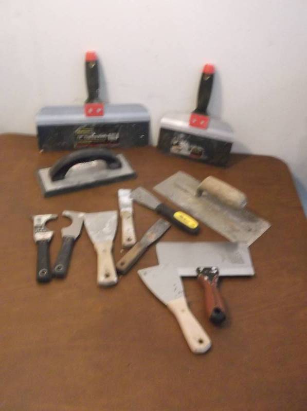 lot 29 image: Tools