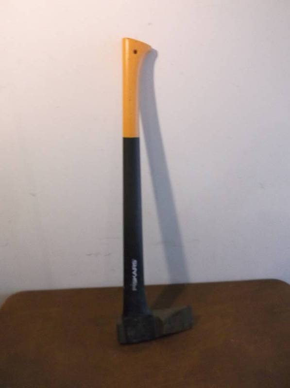 lot 37 image: Splitting Maul
