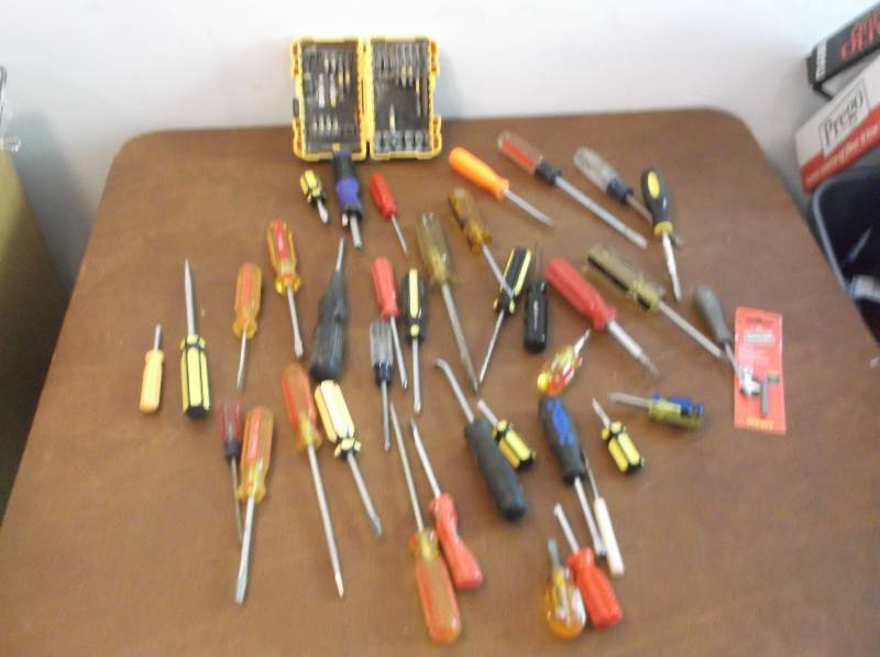 lot 48 image: Tools