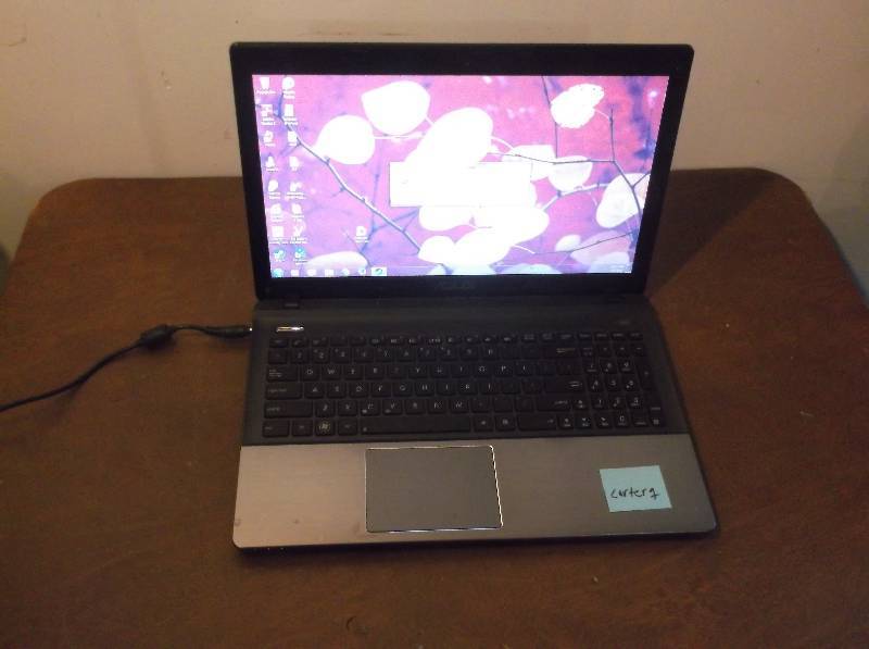 lot 68 image: Computer
