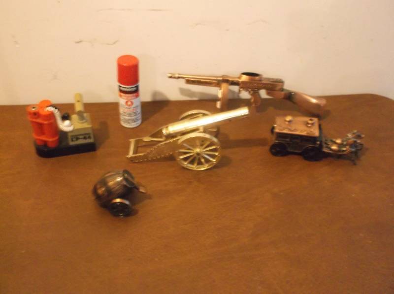 lot 81 image: Collectible