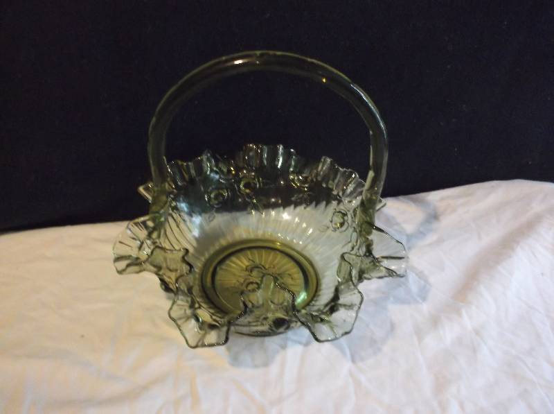 lot 136 image: Glass Basket