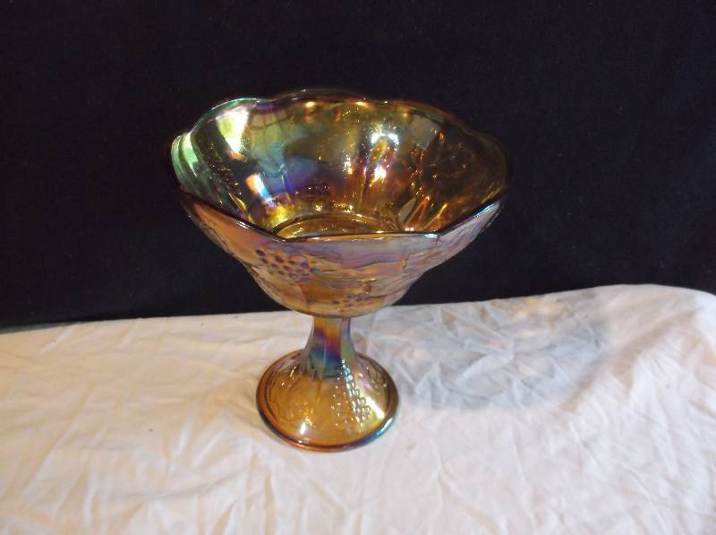 lot 138 image: Carnival Glass