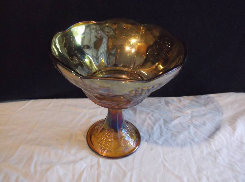 lot 139 image: Carnival Glass
