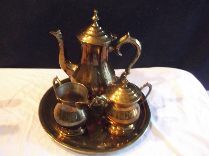 lot 151 image: AntiqueVintage