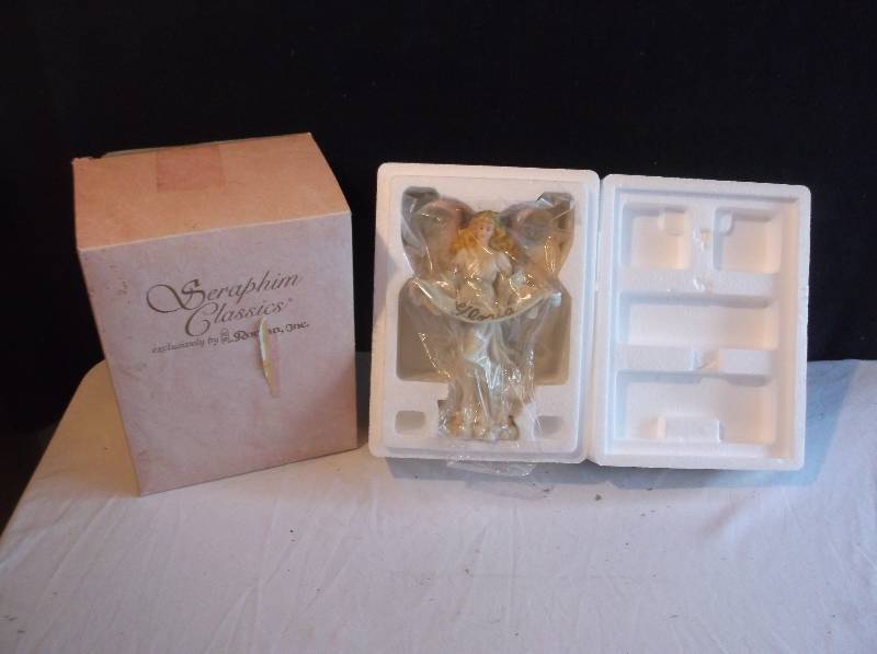 lot 190 image: Collectible