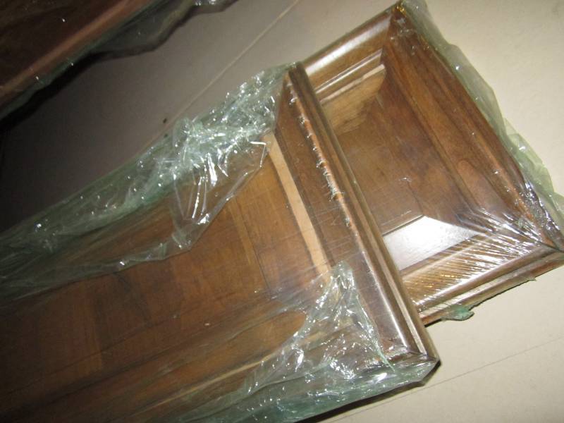 lot 309 image: Large lot of assorted trim wood, see all pictures