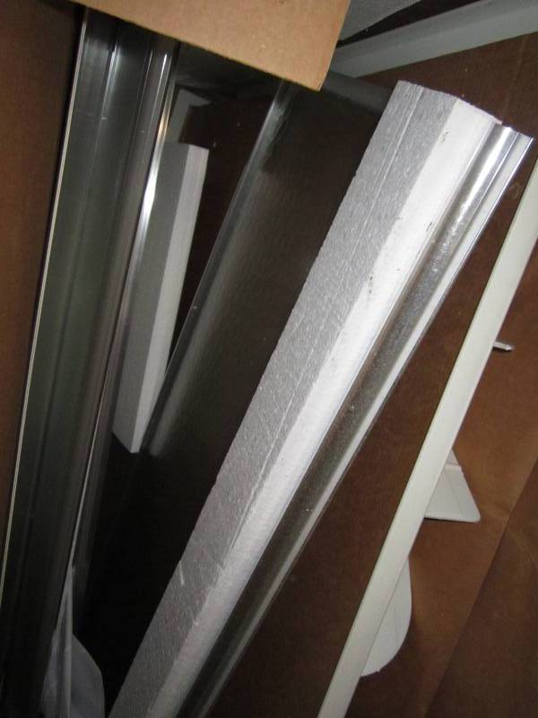 lot 323 image: Complete corner shower kit