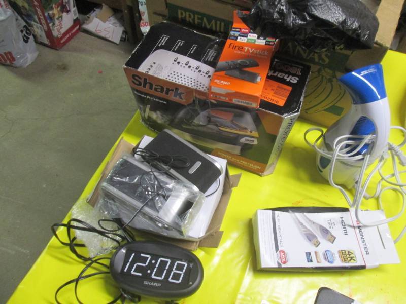 lot 177 image: lot of misc items iron (loose wire)...