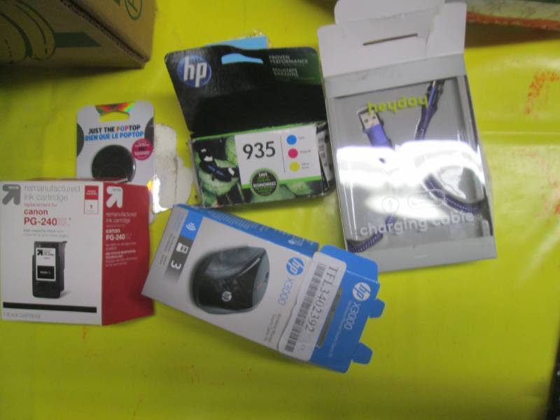 lot 198 image: lot of misc cartridge and mouse...