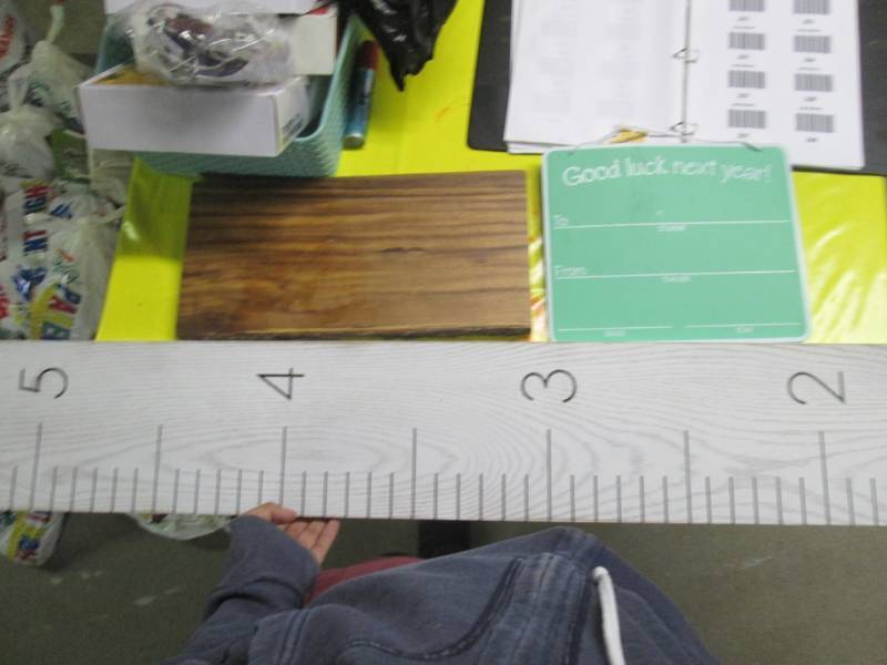 lot 203 image: lot of decorative measuring scale, ...