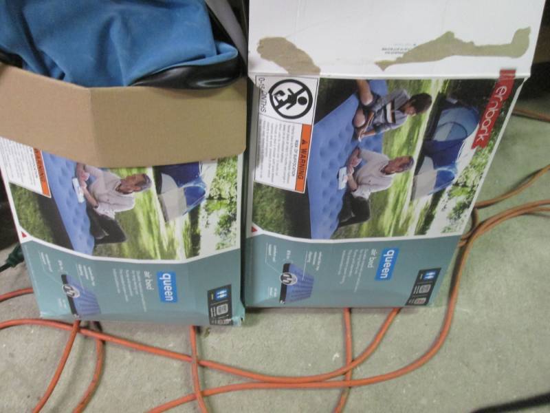 lot 206 image: lot of 2 queen airbeds...