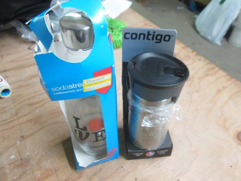 lot 222 image: contigo hot cold bottle and soda st...