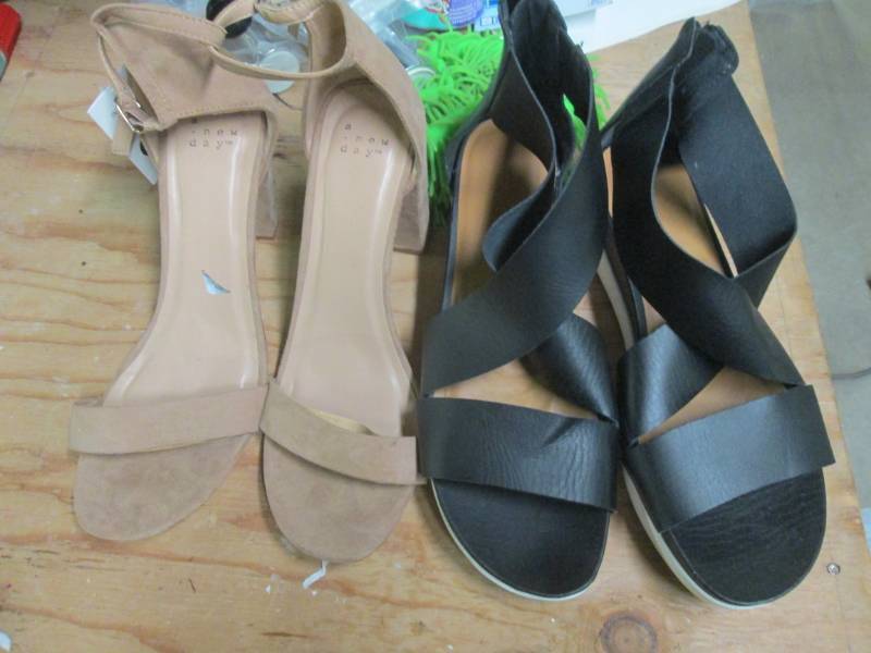 lot 231 image: size 11 womens black and beige heel...