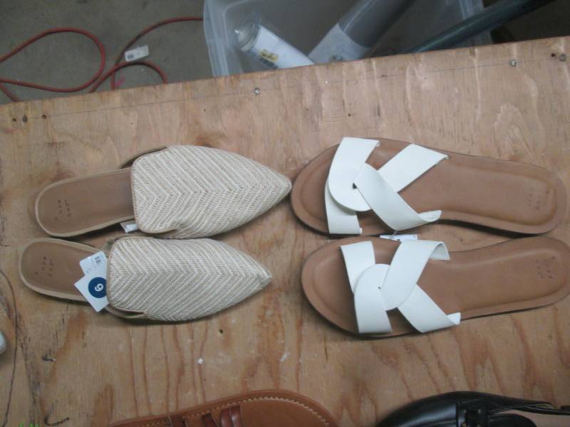 lot 234 image: womens shoes size 9 and size 9.5 (w...