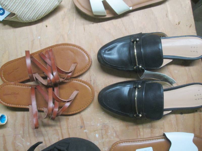 lot 235 image: womens shoes size 9.5...
