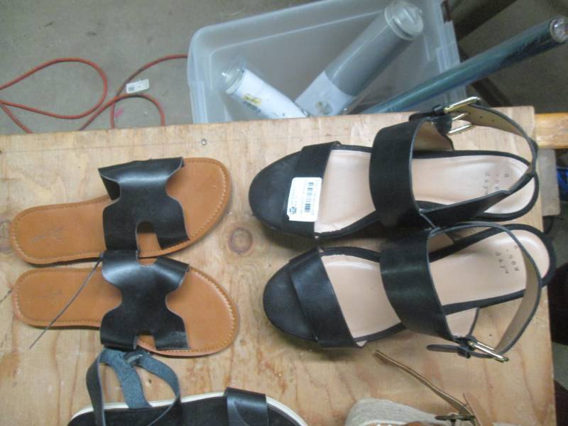 lot 240 image: womens 7.5 black shoe pair...